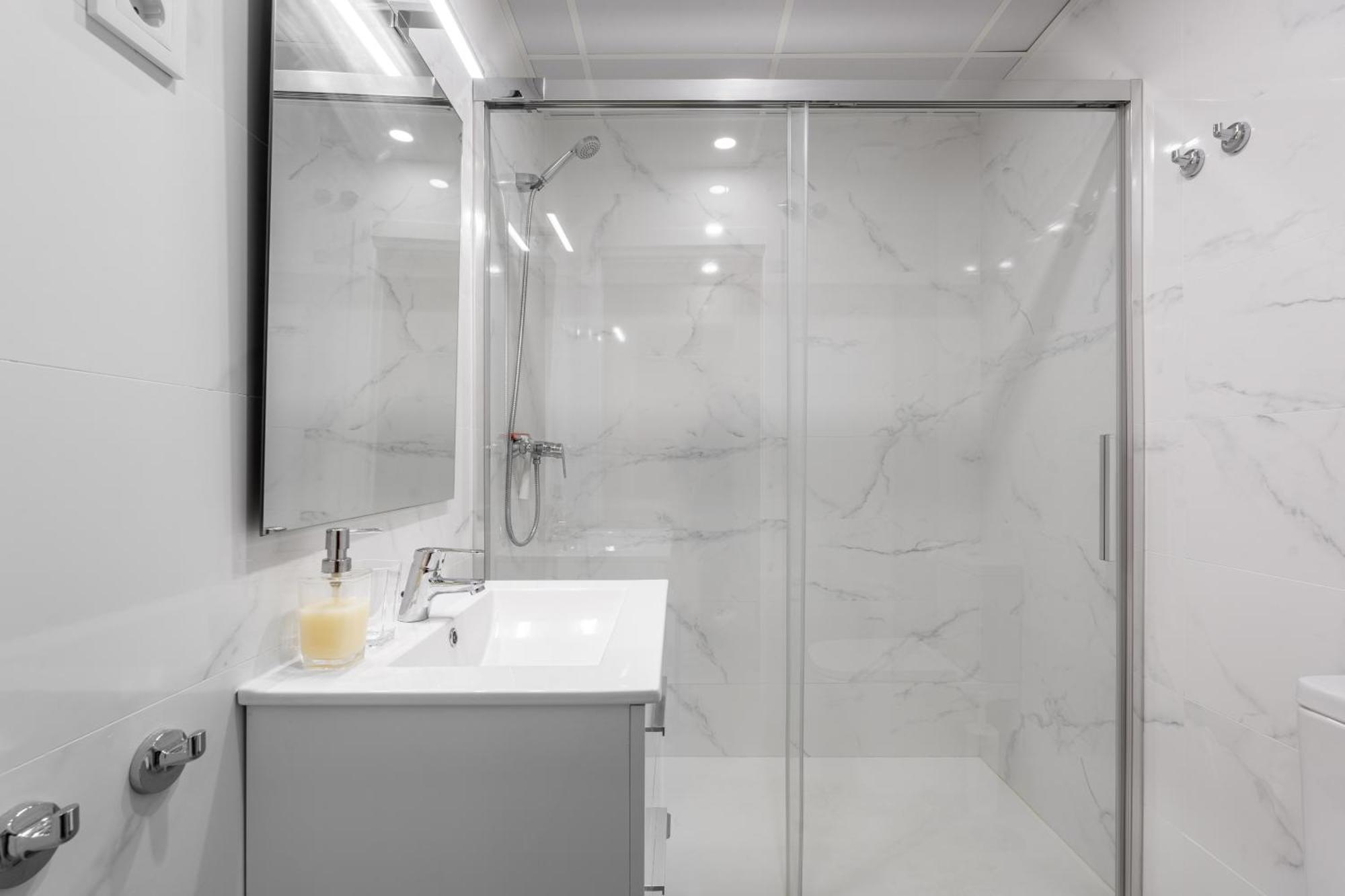 Likehomeapartments Deluxe Complex Malaga Center Luaran gambar